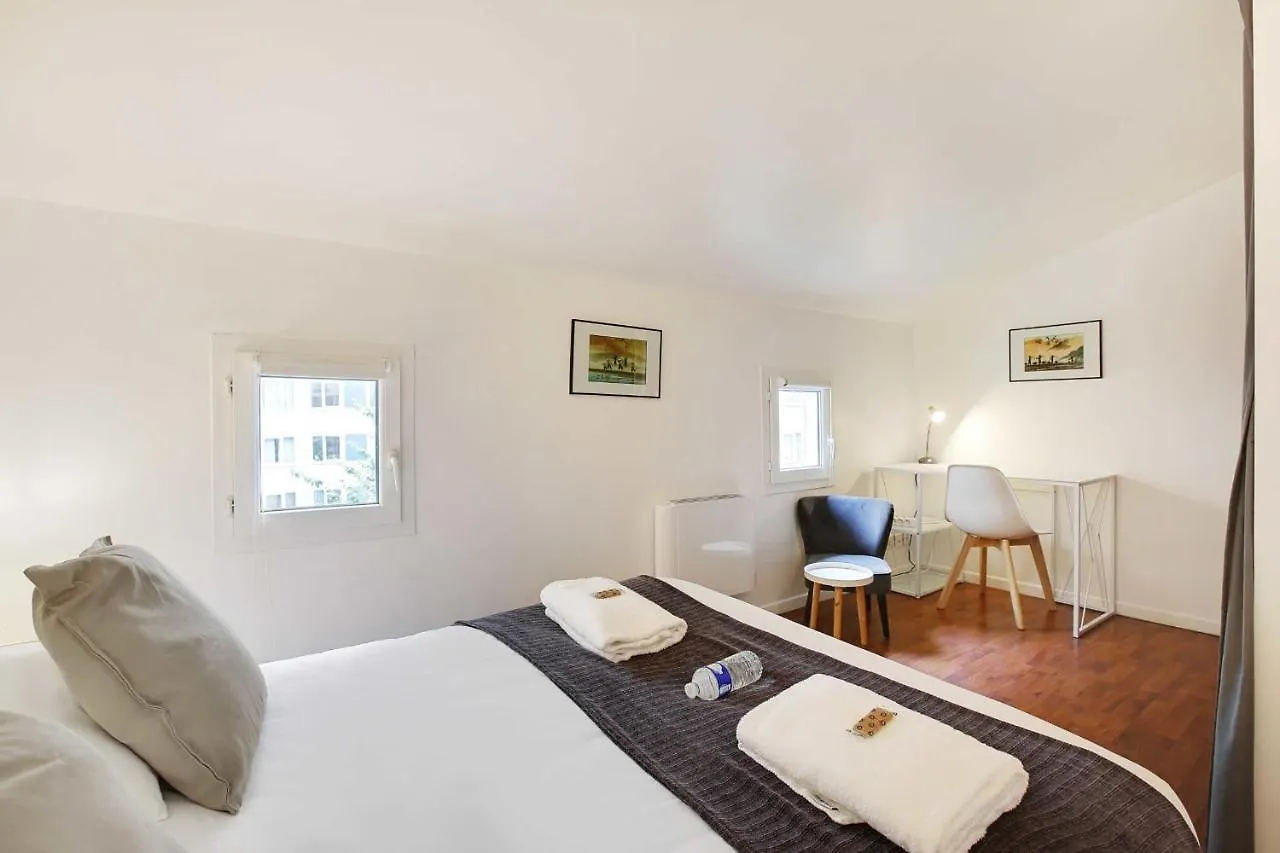 Bright Duplex 3Br - Montmartre Apartment Paris