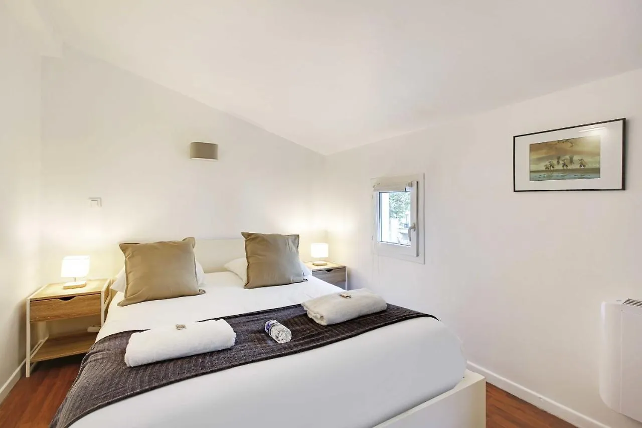 Bright Duplex 3Br - Montmartre Apartment Paris